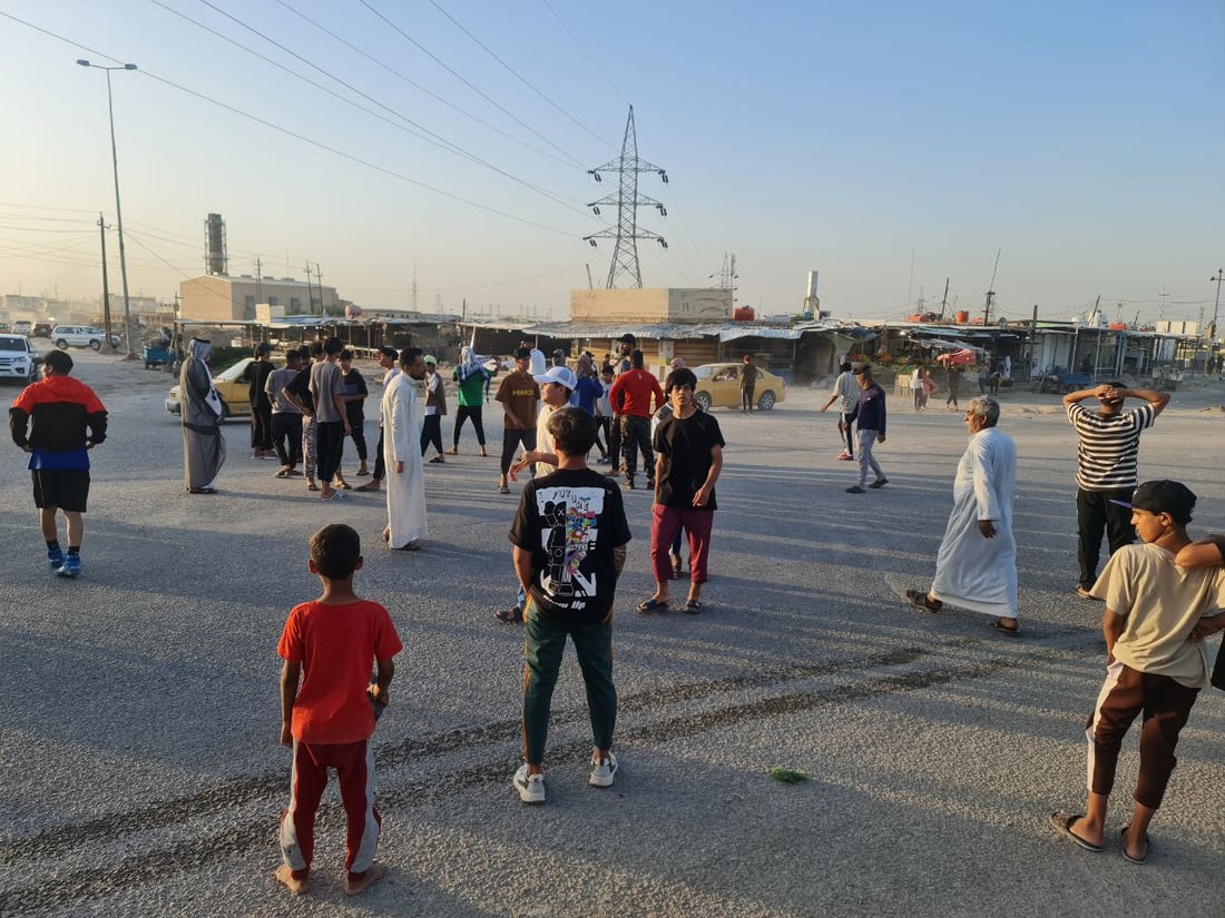 السماوة أغلقت الطرق بالنار.. تظاهرة غاضبة في الشراكية تطالب بالماء والكهرباء