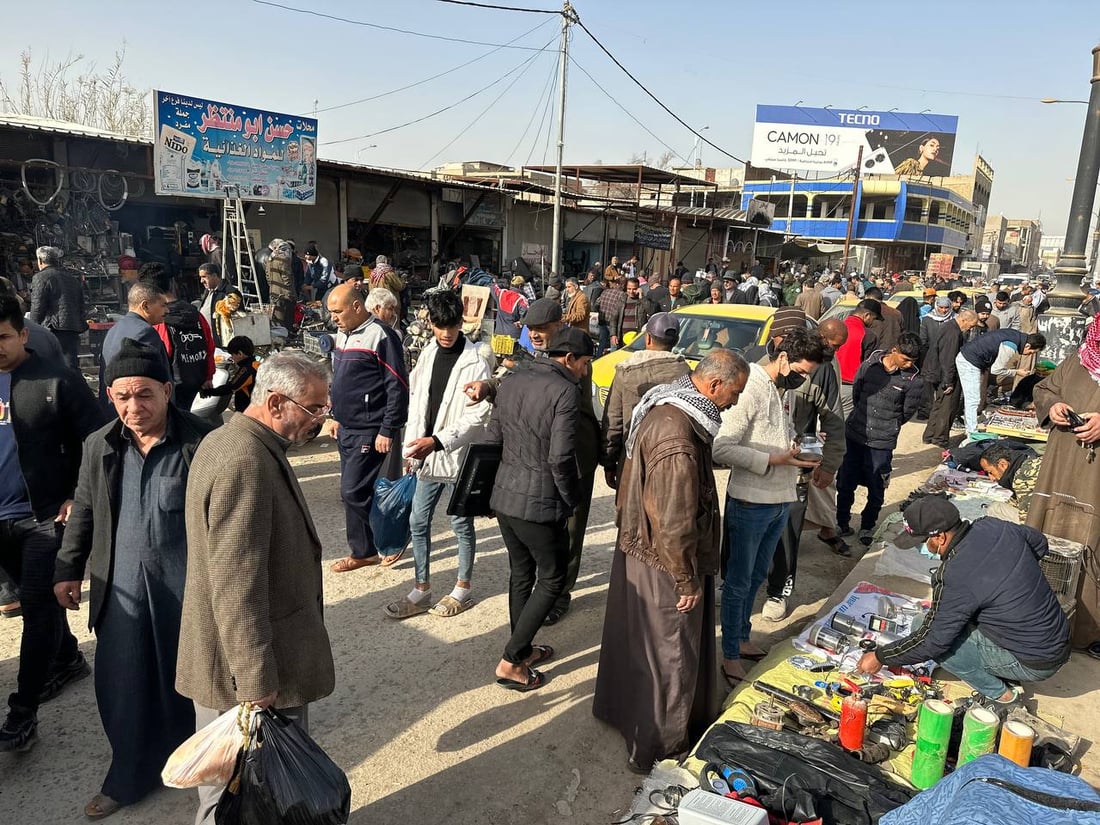 الديوانية: سوق الجمعة مزاد الفقراء ونوادر السلع.. كل شيء بنصف القيمة