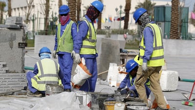 نصف مليون أجنبي يحتلون السوق.. العراقي “المتعالي” لا ينافس المهارة الرخيصة