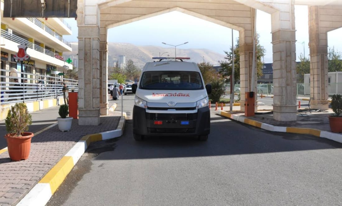 خێرخوازێك ئەمبوڵانسێکى پێشکەش بە نەخۆشخانەى شار کرد