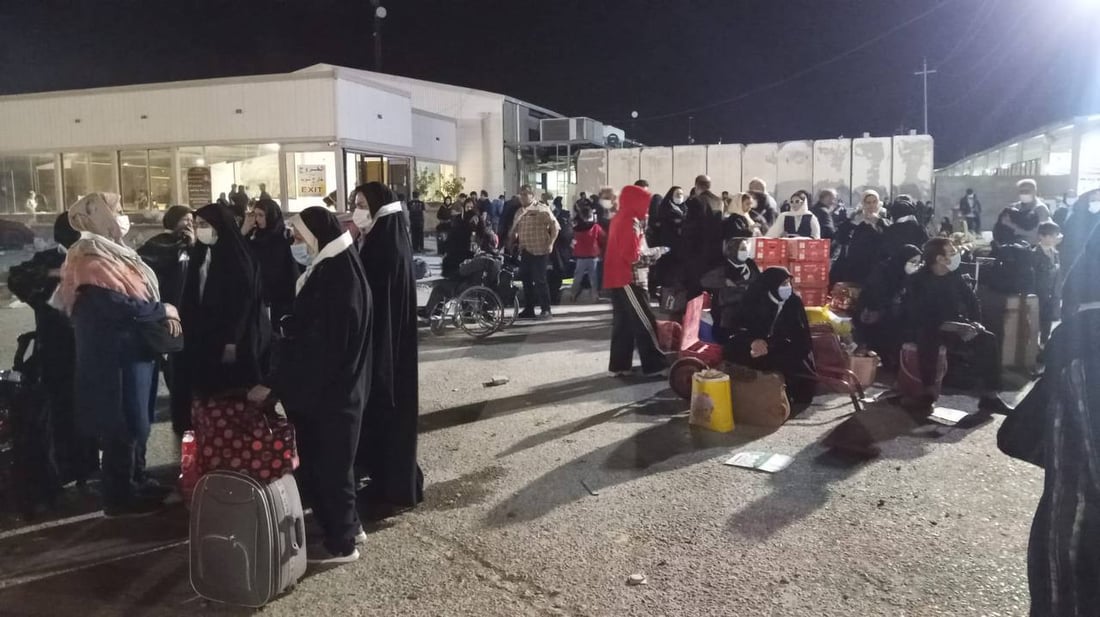 ازدحام بمنفذ زرباطية.. الإيرانيون يفضلون قضاء عطلة رأس السنة الشمسية في العراق