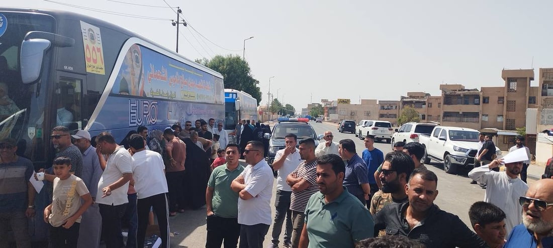 صور: 13 قافلة حجيج من واسط تتجمع في كربلاء قبل العبور إلى الأراضي السعودية