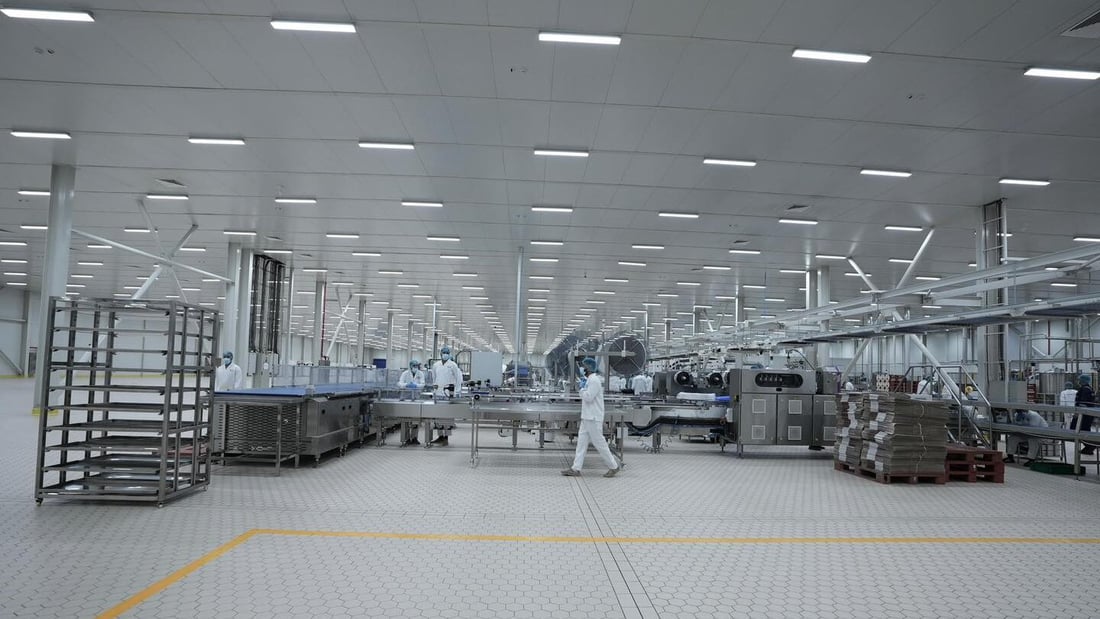 السوداني يفتتح مصانع الشركة العربية المتحدة للصناعات الغذائية المحدودة