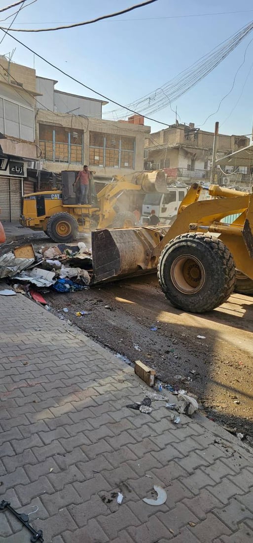 صور: بلدية المنصور تزيل 100 كشك متجاوز في سوق سهام العبيدي لمنع الكوارث وفتح الطرق