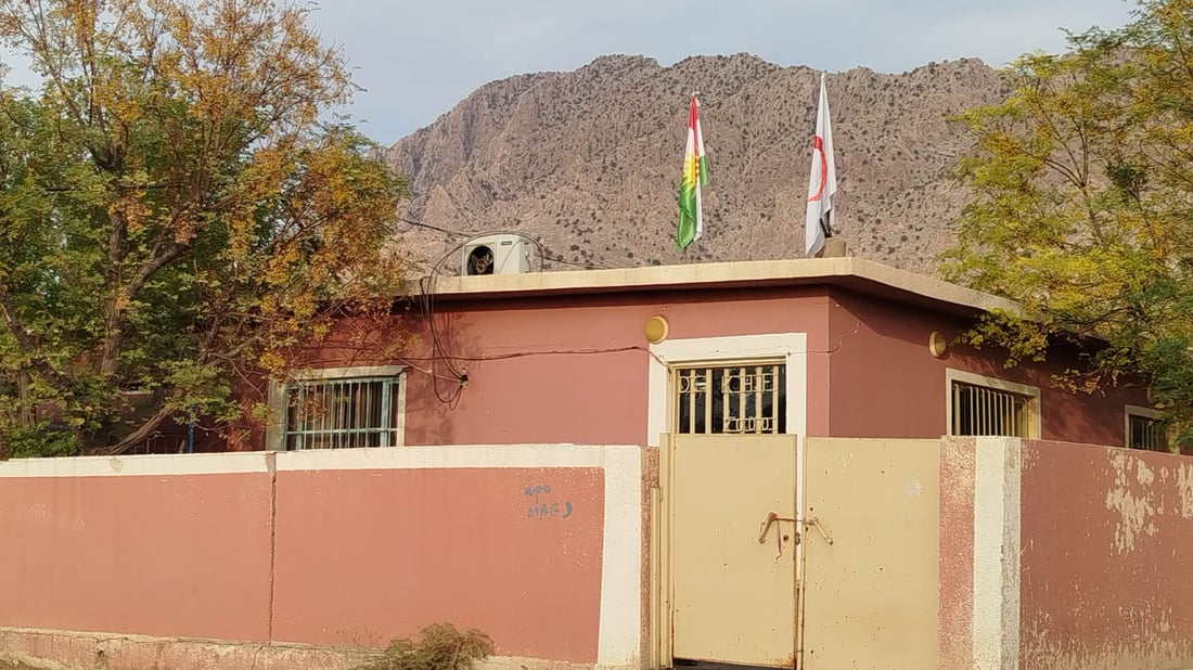 بنکەی تەندروستی گوندێک دوو کارمەندی هەبوو یەکێکیانی نەما