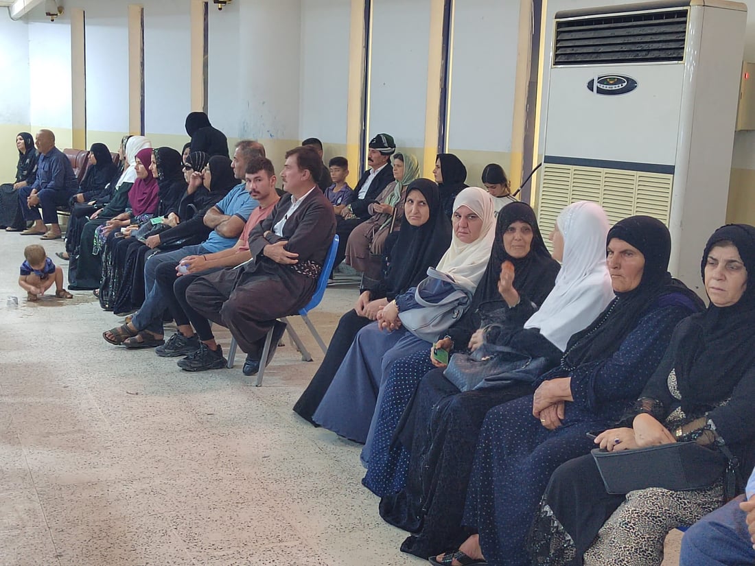 ازدحام في مصارف كردستان مع بدء صرف الوجبة الأولى من رواتب شهر أيار