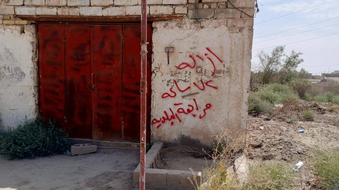 البصرة: “الشفل” سيدمر كلّ التجاوزات في شوارع “الصادق” والحملة لن تتوقف (صور)