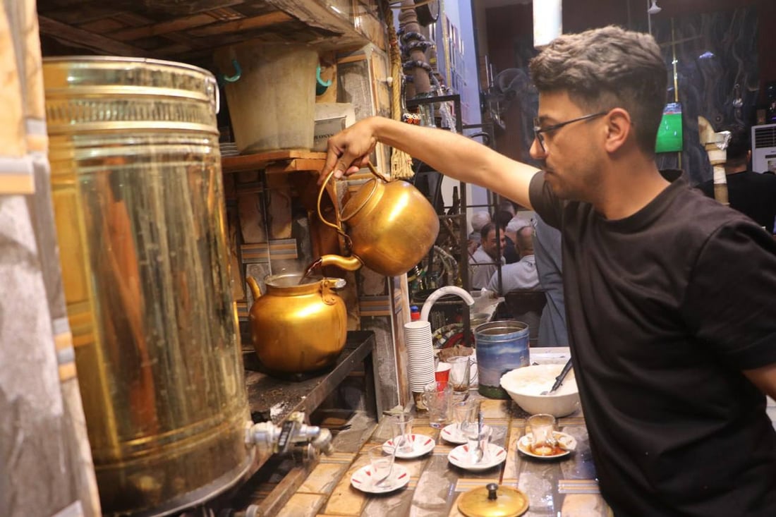 60 عاماً من ذاكرة الناس.. هدم سراي الكوت القديم لكن مقهى “جبار الأكرع” لا يستسلم