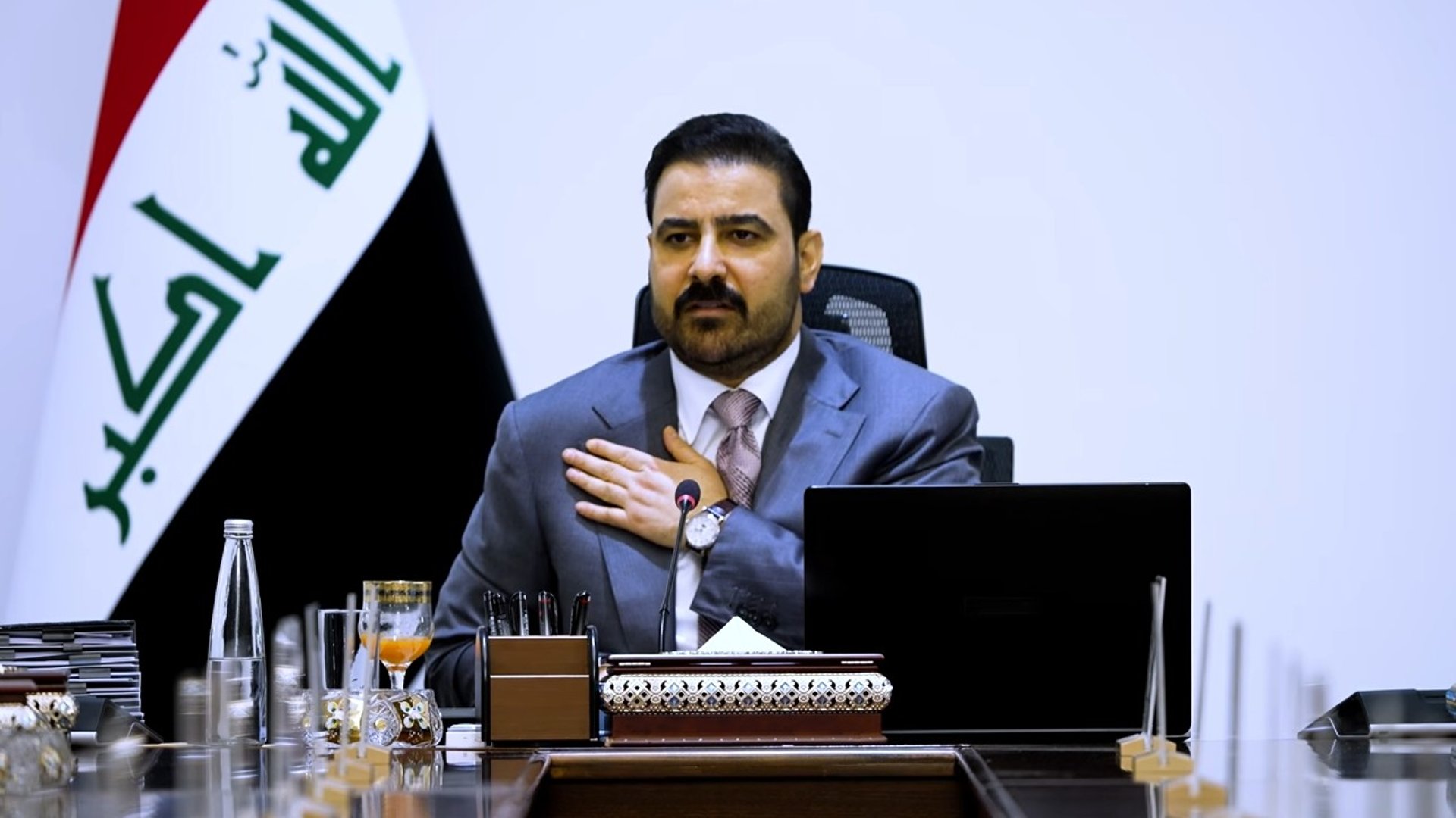 الزيدي لمتظاهري تشرين: شكراً لتعاونكم.. وصلت مطالبكم وسأسعى لتحقيقها