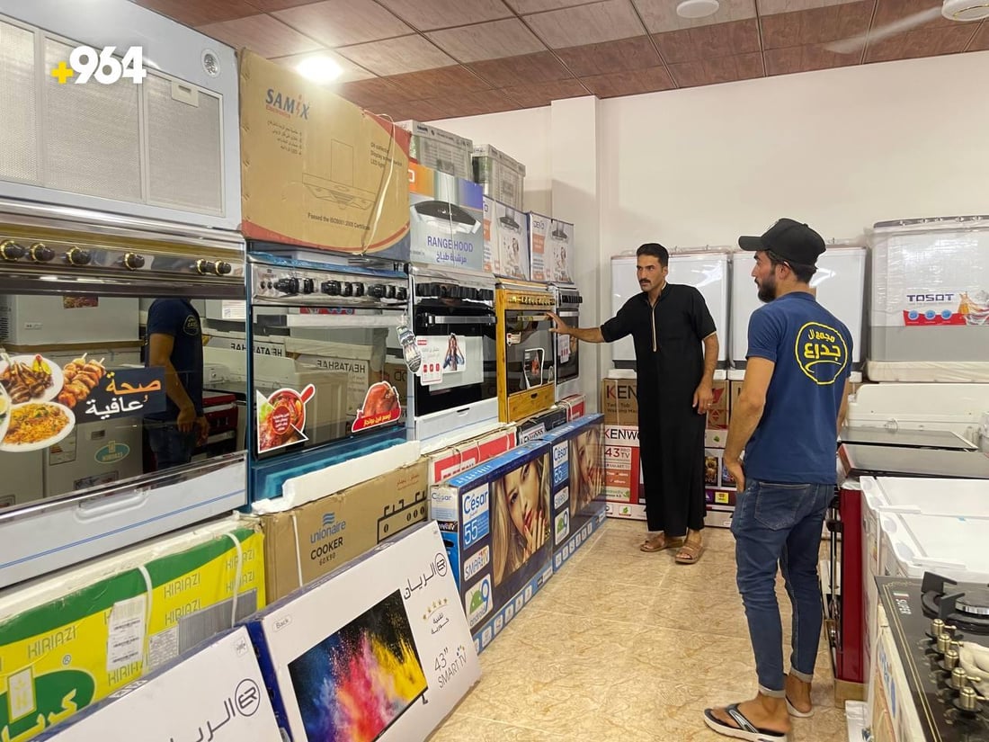 صور من هيت: كل شيء في “آل جدوع” بالنقد والتقسيط.. من الموبايل إلى الأخشاب