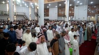 شاهد: مئات 