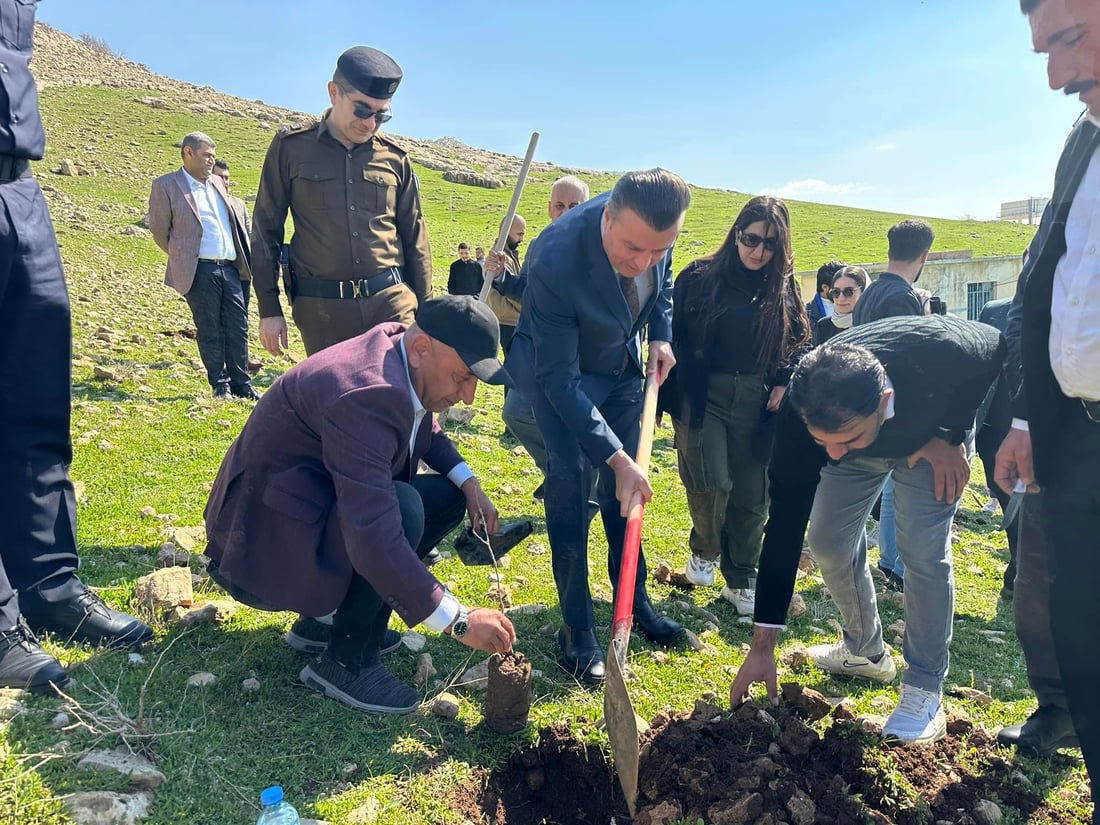 1000 شه‌تڵى به‌ڕوو و دره‌ختى دیكه‌ له‌ چیاى بێخێر ده‌چێندرێت