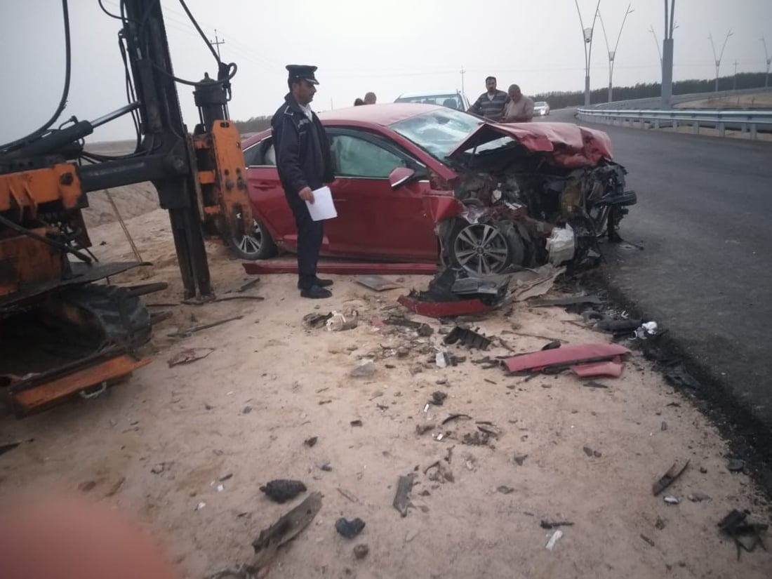 “الإيرباكات” لم تنقذ الطفلة.. “سوناتا” تحطمت بـ “كابسة سياج” في البصرة (صور)