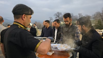 له‌ ناحیه‌ی سیته‌ک به‌یه‌كه‌وه‌ به‌ربانگیان كرده‌وه‌