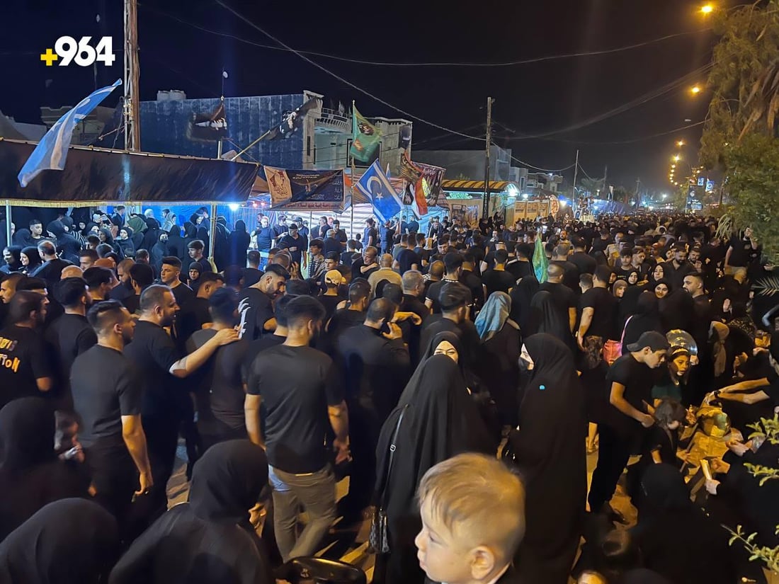 “نرفض تمكين المرأة”.. حافلات زوار كردستان تدخل داقوق رافعة 4 شعارات (فيديو)