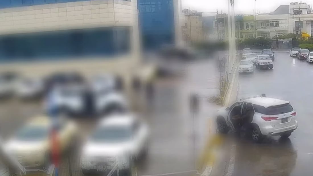 لە هەولێر؛ دەست بەسەر 50 هەزار دۆلاری ساختەدا گیرا