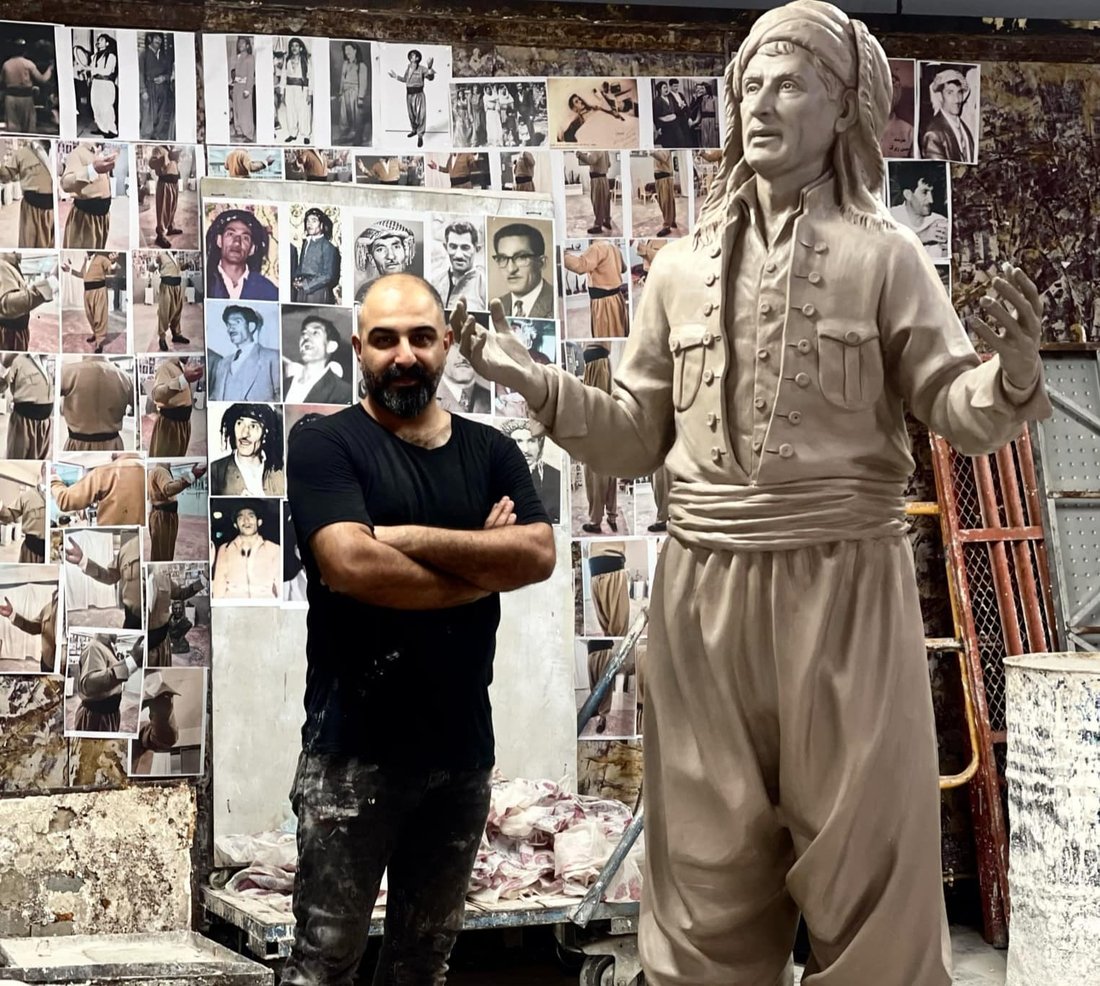 چێنەر؛ پەیکەرەکەی حەسەن زیرەکیش دەنەخشێنێ