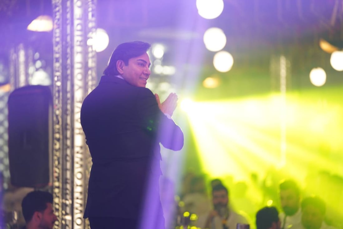 الحفلة مستمرة حتى الآن: صور من ليلة حبيب علي الصاخبة في البصرة.. وحضور من الخليج