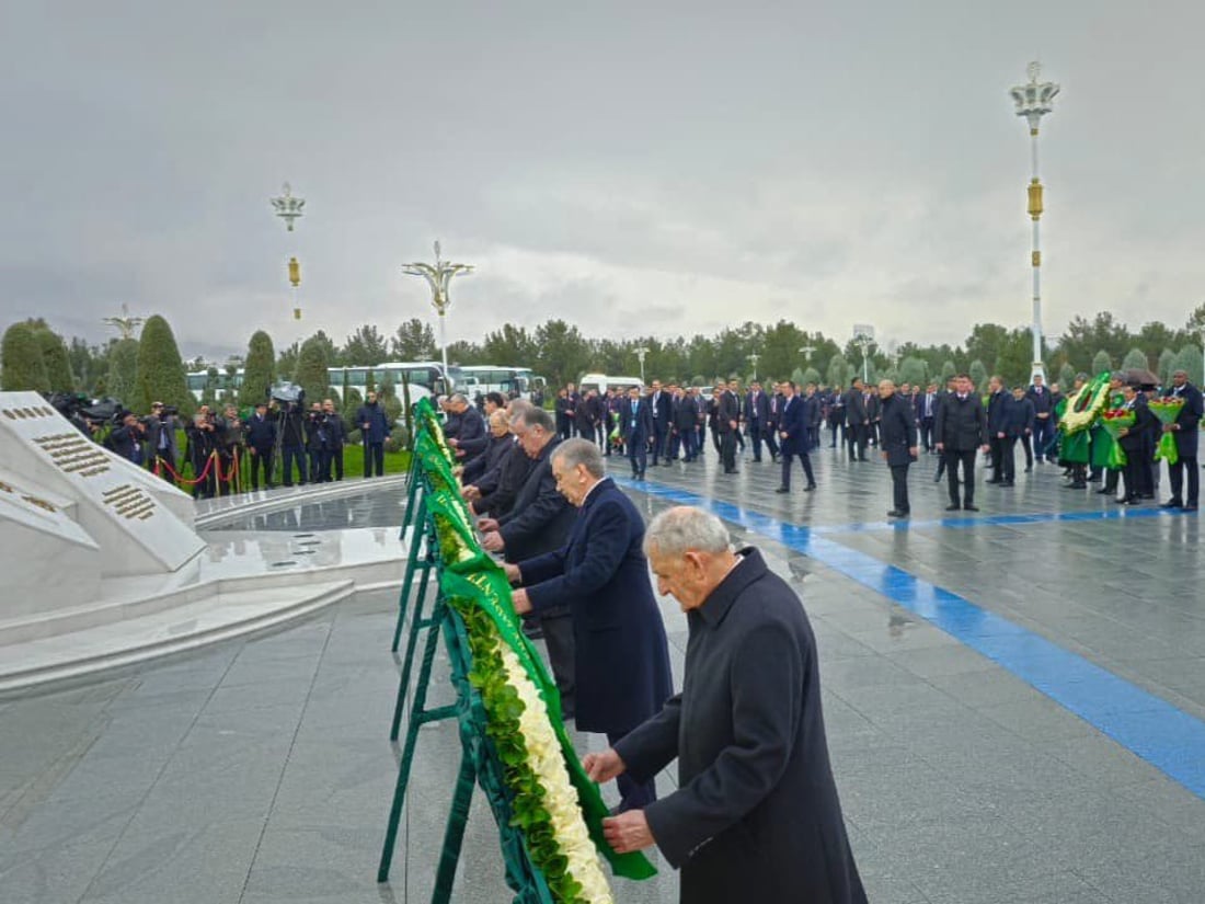 رئيس الجمهورية يشارك في منتدى السلام والثقة في عشق آباد