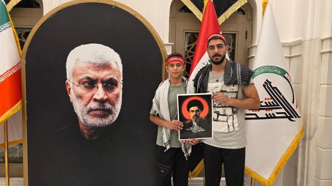 صور: جرحى “البيجر” يزورون قبر أبو مهدي المهندس في النجف