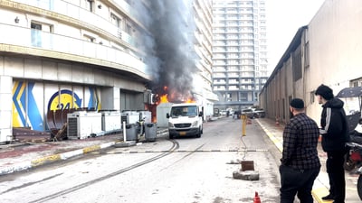 فيديو: حريق قرب مجمع “رويا تاور” وسط أربيل والدفاع المدني يصل خلال 7 دقائق