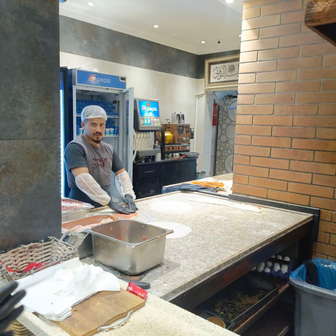 صور: “سنونو” كركوك مفتوح في رمضان لأول مرة.. يقدم طبقه الشهير على السحور