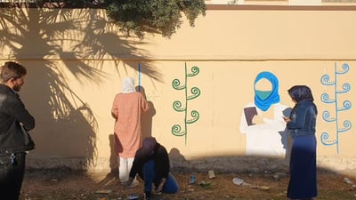 Tal Afar volunteers create murals to promote education and women’s role in society