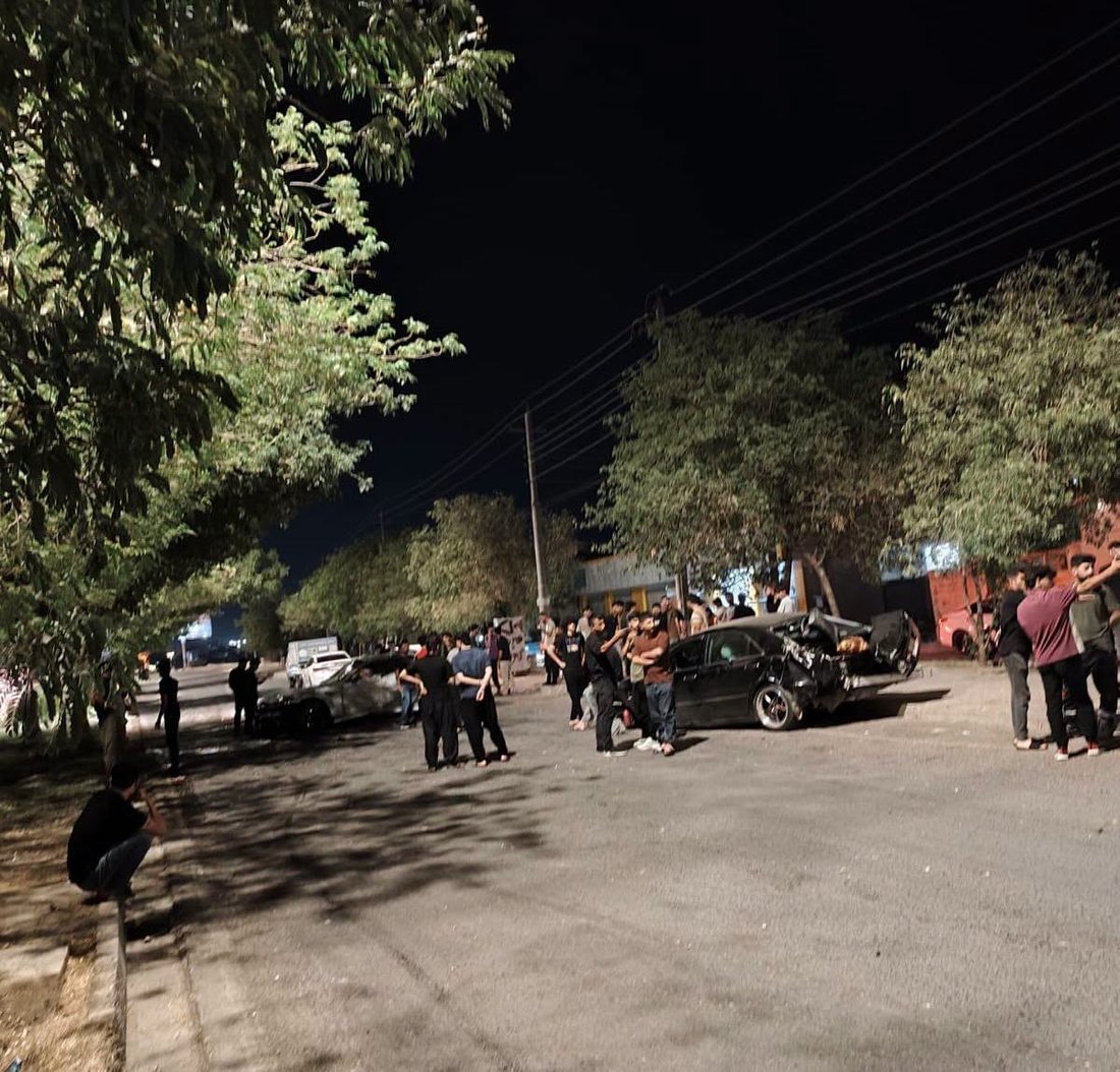 لە ناو گەڕەکێکی کەلار دوو ئۆتۆمبێل پێکیاندادا و سێ کەس برینداربوون