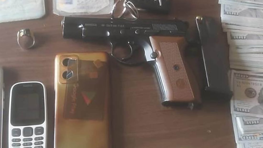 بەفێڵ چوار دەفتەر دۆلاری لە خانەوادەیەک وەرگرت و پۆلیس دەستگیریکرد