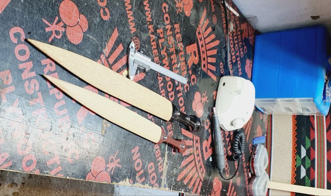 صور لسيوف طويريج البتارة.. يستغرق صنع القطعة 15 يوماً!