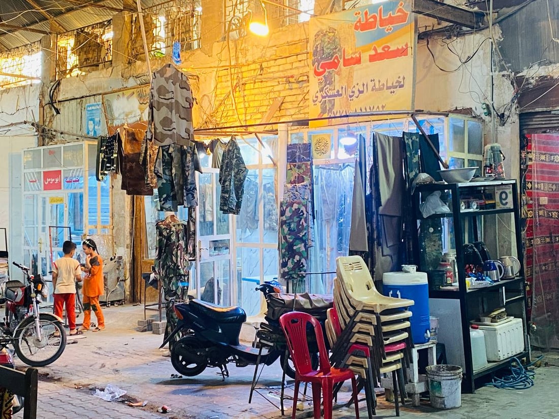 صور: “عبد الحسين الدلال” ثاني أقدم أسواق العمارة.. أصل التسمية وسرّ صمود 80 دكاناً