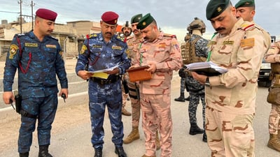 ضبط 5 مسدسات و”مخازن فارغة” واعتقال 8 متهمين في بغداد