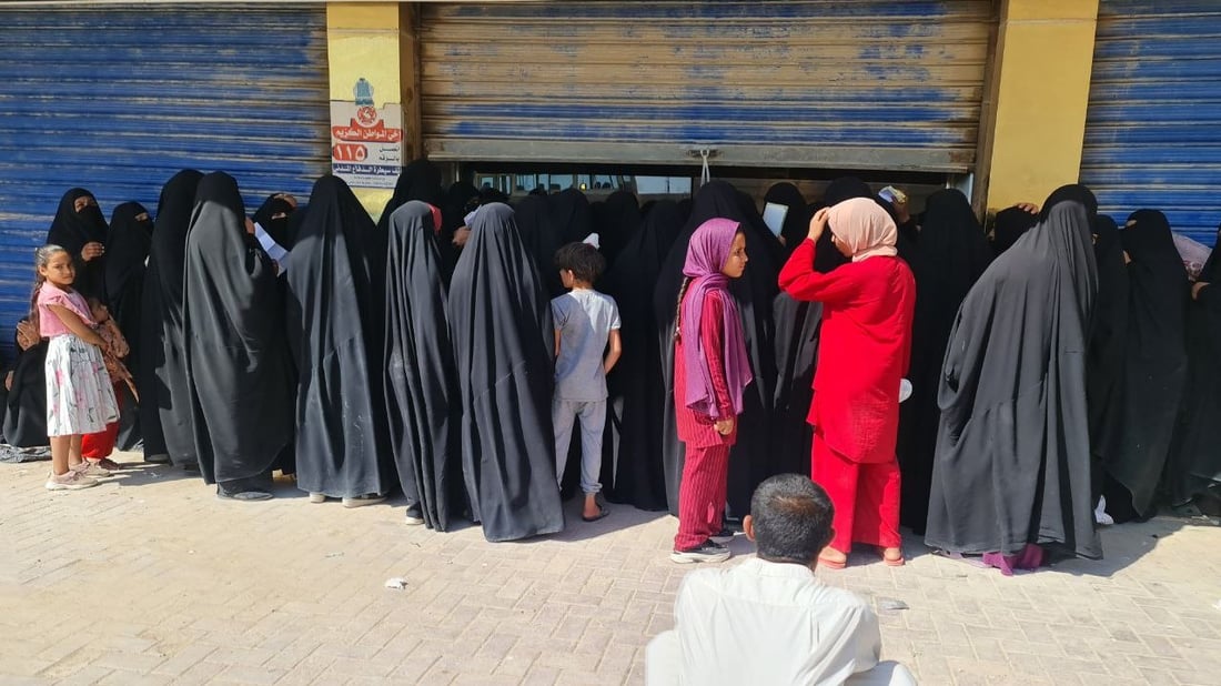 السماوة: التجار يوزعون آلاف الهدايا للعوائل المتعففة استباقاً للعيد (صور)