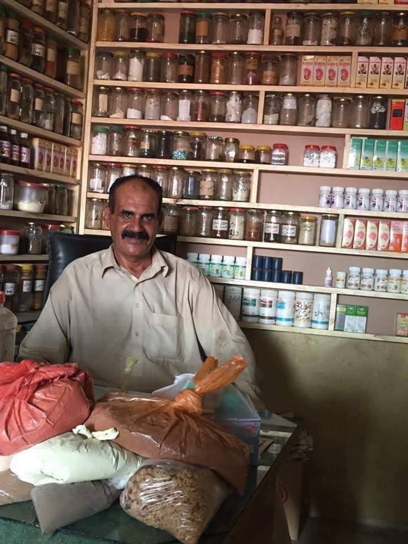 “زاهي” سيء الحظ يحلم بتشجير العراق ويعرض خبرة باكستان في بنك البذور (فيديو)