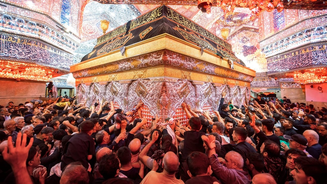 صور من أجواء الزيارة.. ملايين الزوّار يحيون ذكرى أربعينية الإمام الحسين