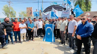 تركمان آلتون كوبري غاضبون من تعيين مدير جديد للبلدية: أين عدالة التوزيع؟ (فيديو)