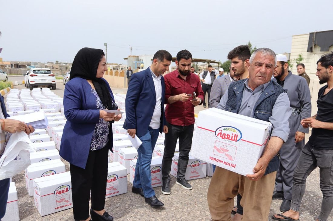 170 ژینگەپارێز سەبەتەی خۆراک و پارەیان پێشکەش کرا