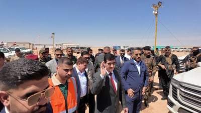 محافظ النجف يعثر على النفط في بئر “الشمس والقرنين والرهبان” ونلتقي في الديوانية