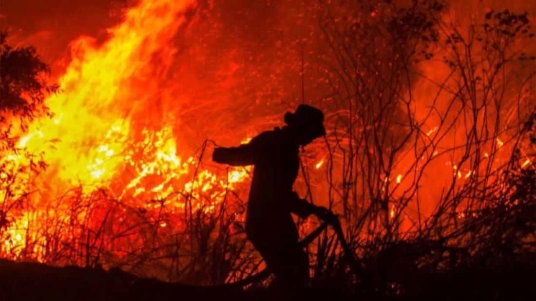 دوای دوو شەو ئاگرەکەی دارستانی کرماشان کۆنتڕۆڵ کرا