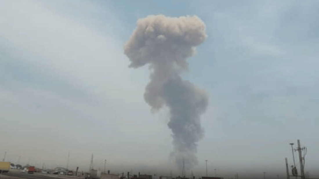 شاهد: انفجار كبير يهز ميناء رجائي جنوبي إيران