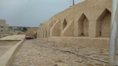 هيت: صيانة المقطع الثاني من سور القلعة التاريخي (فيديو)