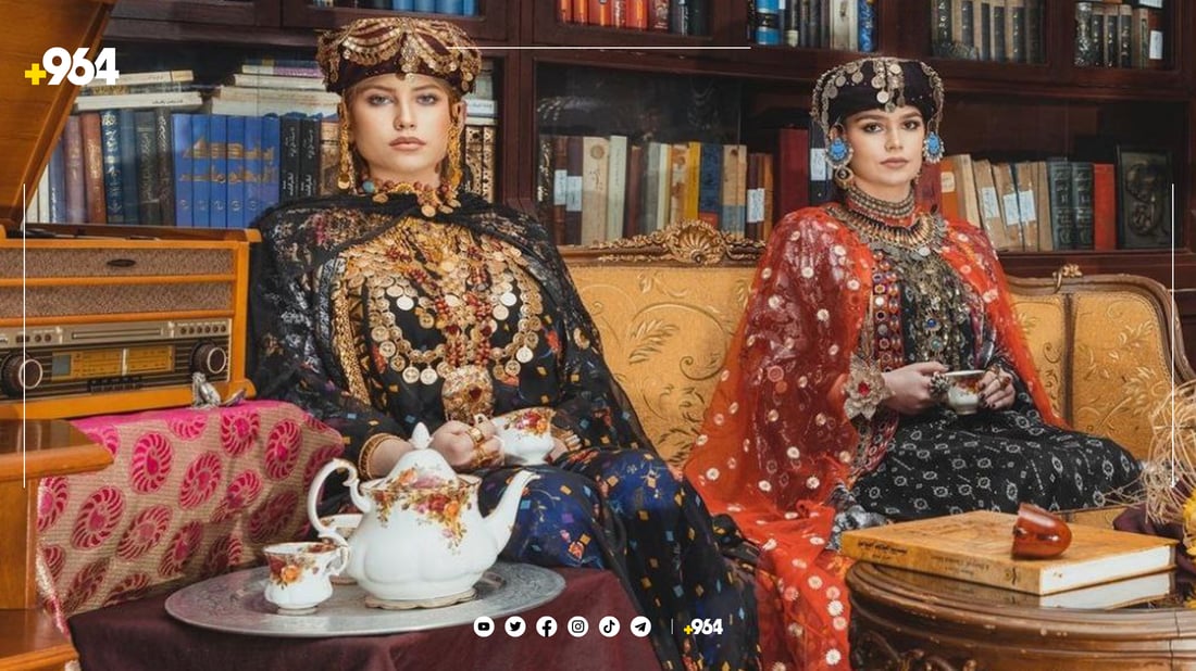 جلوبەرگی کوردی بە ستایلی نوێ لە فەڕەنسا نمایش دەکرێت