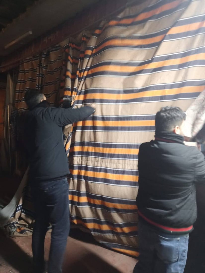 بۆ پاراستنیان لە ئاگر؛ شارەوانی هەولێر پەردەی بەردەم دوکانەکانی لادەبات