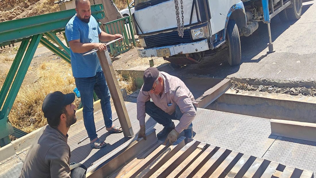 پردە ئاسنەکەی ناڵپارێز تا ئێوارە بە داخراوی دەمێنێتەوە