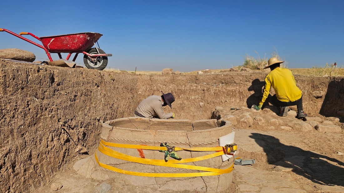 لە پڕۆژەی دووسایدی کۆیە – هەولێر شوێنەوارێکی  200 ساڵ پێش زایین دۆزرایەوە