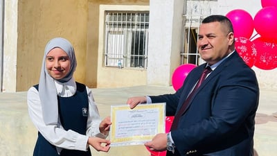 صور: تكريم 125 طالبة حققن معدل 80% فما فوق.. بحضور رسمي في “بلد”