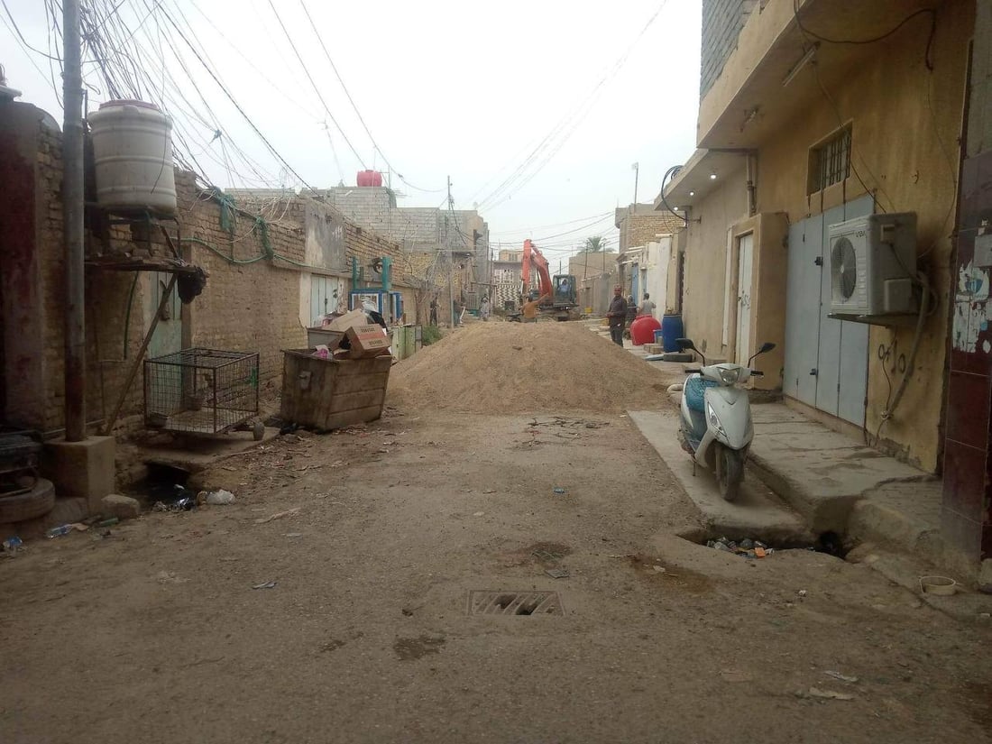 دخل “الشفل” فهربت “الستوتة”.. سوق “شيخ سعد” مفلس ومغلق لأغراض الصيانة (صور)