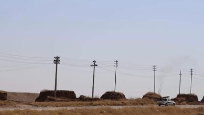 ئەو تۆڕانەی کارەبا لادەبرێن کە بوونەتە رێگر بۆ پرۆژەی شەقامی 100 مەتری