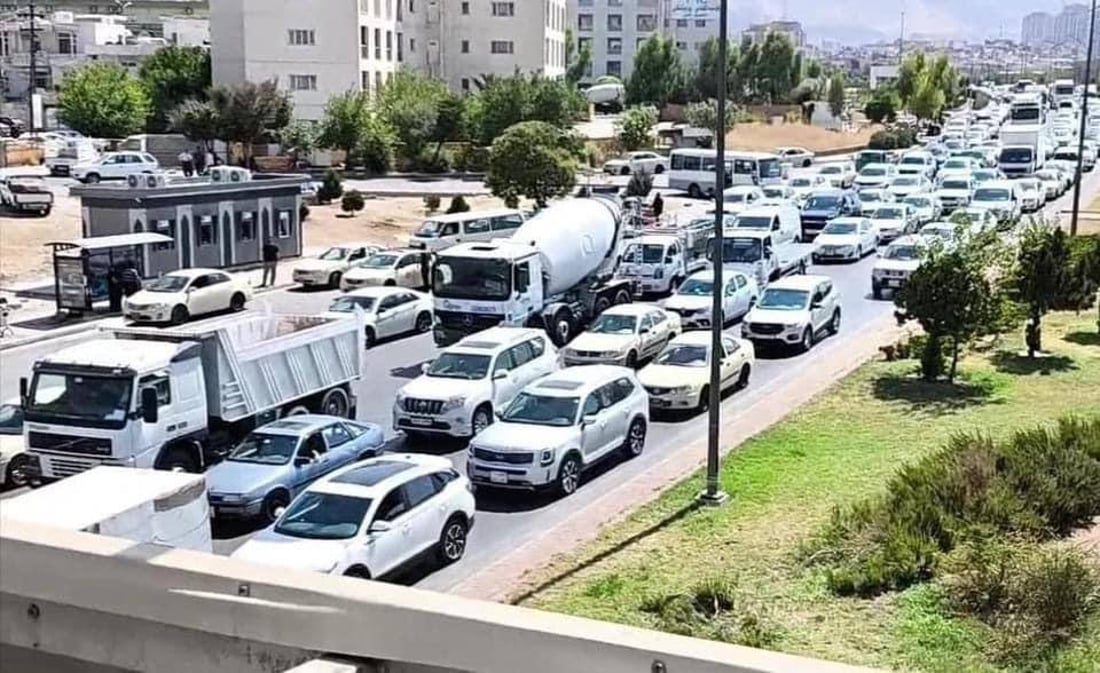 صور: سيارات السليمانية تتوقف دقيقة في ذكرى سنجار