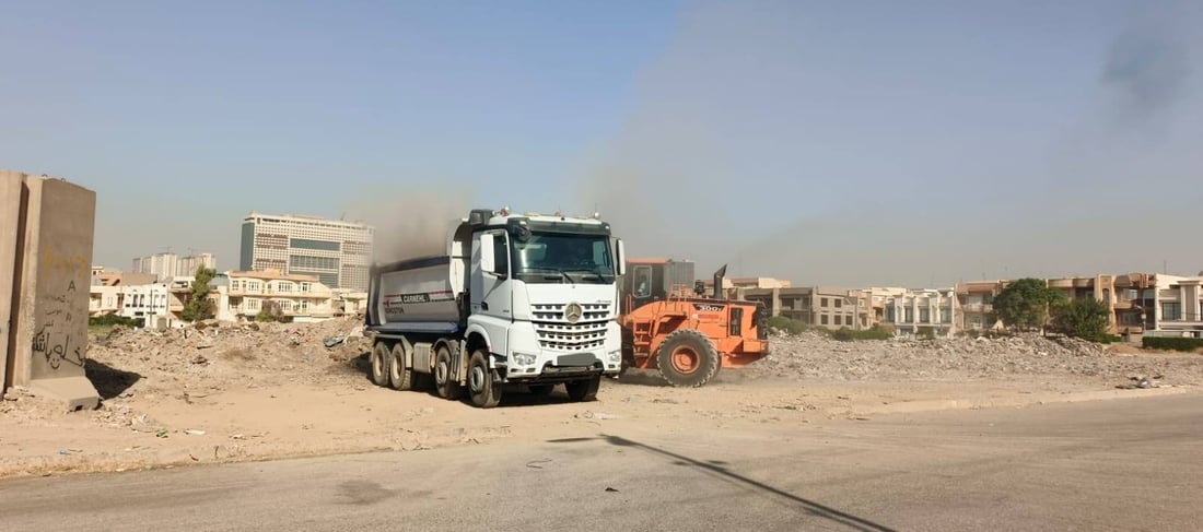 ئەو بارهەڵگرانەی خۆڵ و خاشاکیان لە گەڕەکی نیشتمانی هەولێر فڕێدابوو دەستیان بەسەرداگیرا